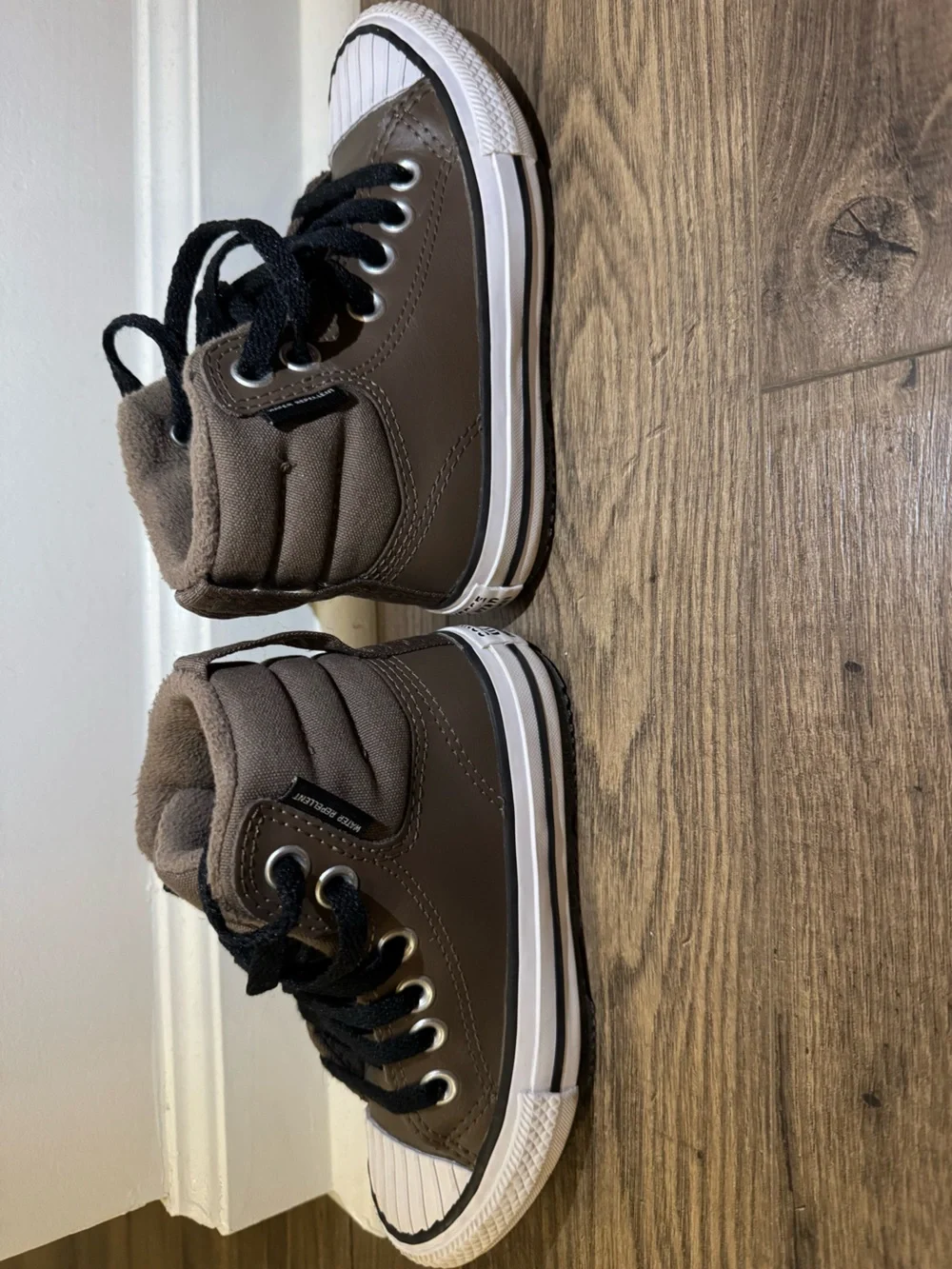 Converse Kids High-Top Sneakers brown leather